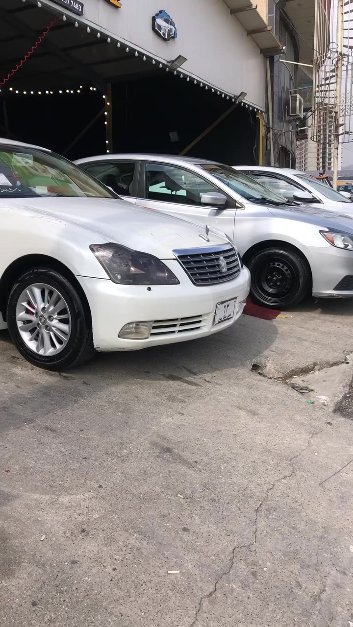 شەهینە ١٨٠ گەورا بەبجوک 2006 دوو دوکمە ناو زەرد ڕۆنی مەکینەو هەیدلۆکی گۆراوە  شتێکی چوانو باکە مالی دۆستا سێ پارچەی بۆیاخە***********
