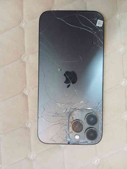 سلام عليكم متاح ايفون 13 برو ماكس ذاكره 256 بطاريه 87 مبدله  سيمكرت واكف والفيس ايدي واكف السعر 375 وبيه مجال مكاني مدينه الصدر رقمي ***********
