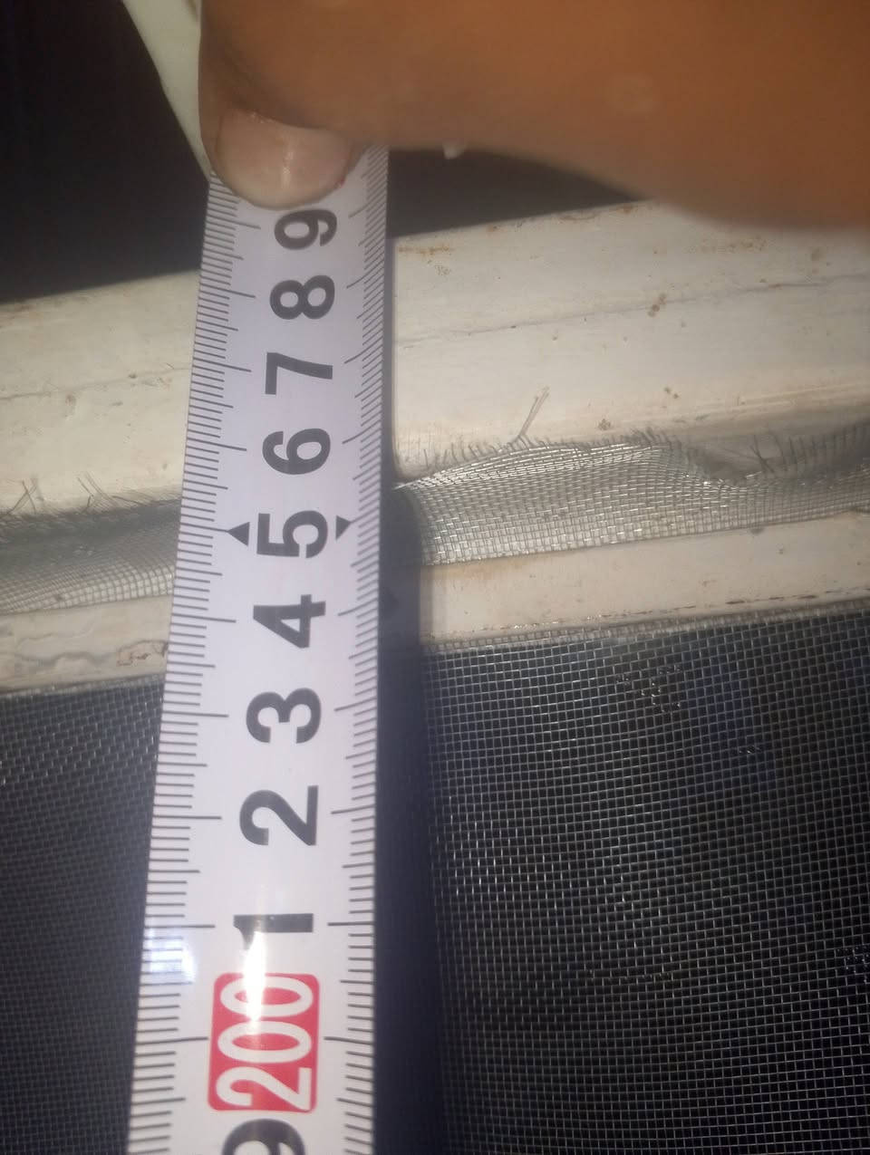 السلام عليكم باب حديد للبيع سعر 70 بي مجال  مكان الغزالية رقم ***********
