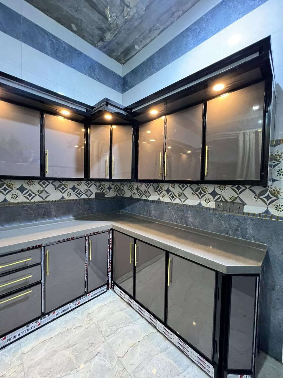 كاونتر ألمنيوم 
#معمل_علاوي_للالمنيوم_والخشب #نعمل #غرف #معمل #مطابخ_MDF #ديكوراتداخليه #ديكورات #يستاهلون #العراق #الدقه_المطابخ #مطابخ #ذي_قار


**إذا كنت صاحب هذا الإعلان وتريد حذفه لأي سبب، رجاءا أرسل رسالة إلى الدعم الفني**