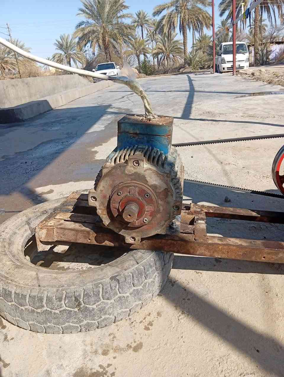 ماطور كهرباء عدد 2 واحد 5حصان ثري فيز واحد 4 سنگل وياهن ماطور بانزين للبيع المكان بابل مسيب  سعر الماطور 200 بي مجال بسيط والبنزين 150 وياهن تاروسات 2
***********
