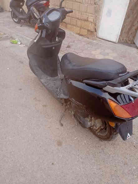 السلام عليكم للبيع مواليدي نظيفه بكلش كله شغال سلف شغال السعر 275 وبيها مجال شيء قليل مكاني كوت ***********
