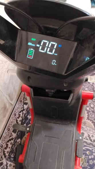 بعد أذن اللادمن المحترمين دراجه كهربائية ليثيوم اختل صفر جديدة فول بصمه كارت وبصمه بلأيد دراجه حيل نظيفه جدأ بسعر  450 الف فقط للستفسار على رقم ***********
