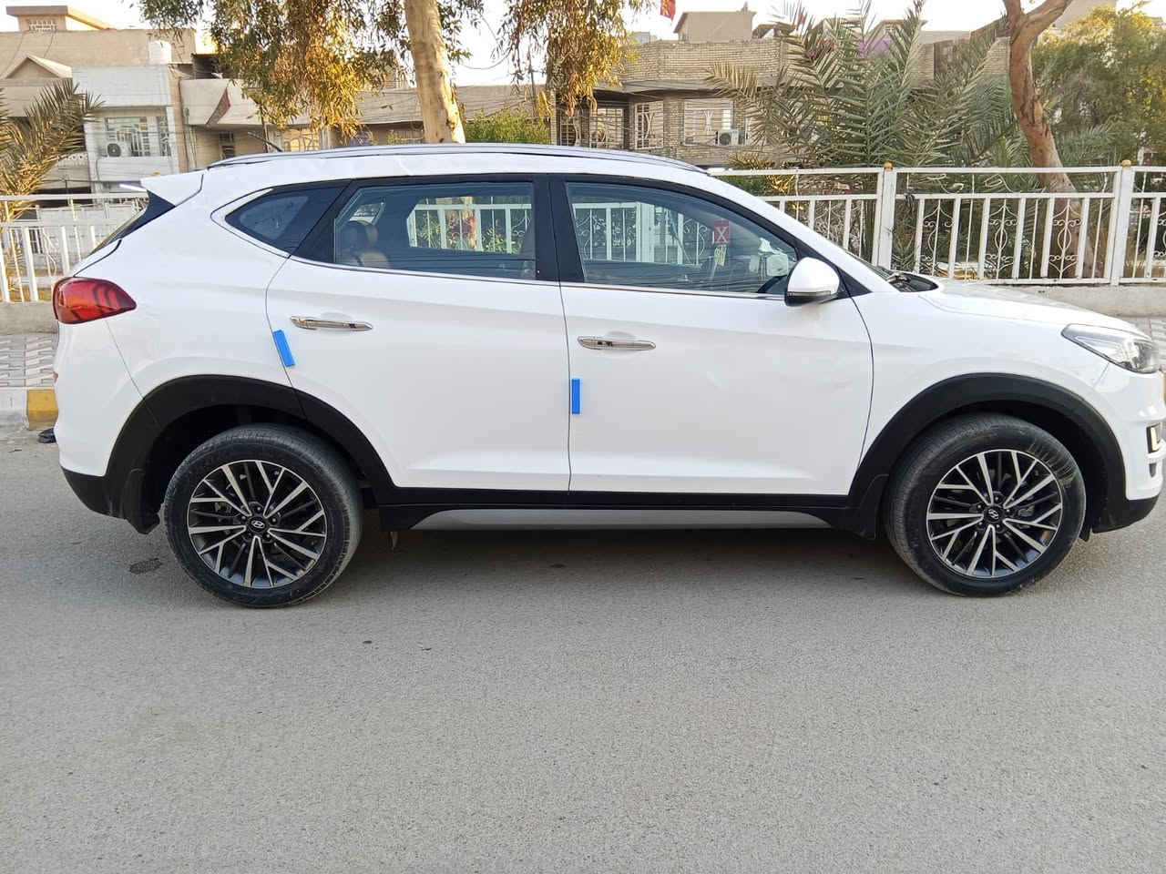 السلام عليكم
#للبيع توسان خليجي رقم بغداد موديل 2020 رقم الماني مطلوبه مصرف باقي 4 اشهر وتسدد فول مواصفات عدا البانوراما صار بيها حادث ابيعها على حادثها بيها جفيه خفيفه مكاني بغداد 

رقمي :  ***********
