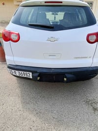 شوفر ترافس موديل 2011 سياره باسمي مصبوغه حزام للجماليه فقط كير مكينه ت...