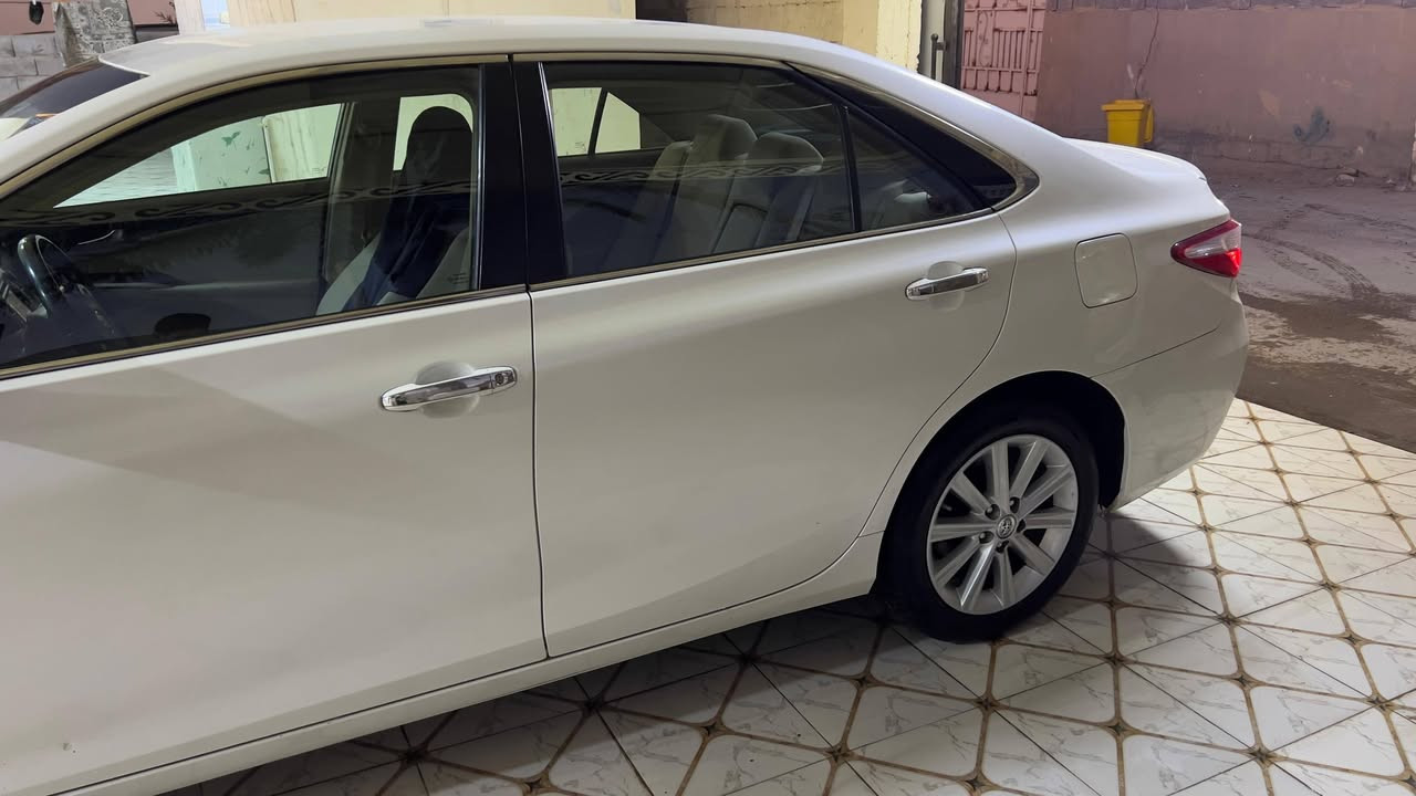 كامري  2016
للبيع او مرواس بسيارة اقل ال90ورقه
خليجي 
محرك 4 سلندر 2500 CC
ابيض صدفي 
5ويل كب الشركة 
برده كهرباء خلفيه
كشن كهرباء 
تشغيل بصمه 
ابواب بصمات 
بصمات الشركه 2 بيها
كامره بلاد خلفيه 
دبل گزوز
بريكABS
شاشه تاب 10انج فول اندرويد فيس ويز يوتيوب شيرت سوق بلي وإلى اخره 
كروز سرعه 
مرايه امتصاص الضوء 
اشاير بالمري 
لايت لد عالي ناصي كشاف كله لد ابيض 
حساس خلفي 
نضام ايكو اقتصادي تلقائي يعمل 
انارة ترحيب عند الاقتراب من السيارة 
دخول ذكي فتح ابواب 
داخل لونين كريمي واسود 
((بدون اي حادث))  بيها 3قطع صبغ اثر شمس  والباقي دبل كود شركة 
والسونار جديد مرفق بنهاية الصور 
رقم سليمانيه دولي بسمي شخصيا
تخم تاير أصلي حتى الاسبير 
صدر امامي خلفي جيد 
السيارة ليمتيد فول عدا فتحه 
كير و مكينه لوووك محرك digital  لك
بعد بيها تفاصيل ومواصفات مااعرفها
الانبار الخالدية (المظيق)
السعر155وبيها مجال 
***********
***********
