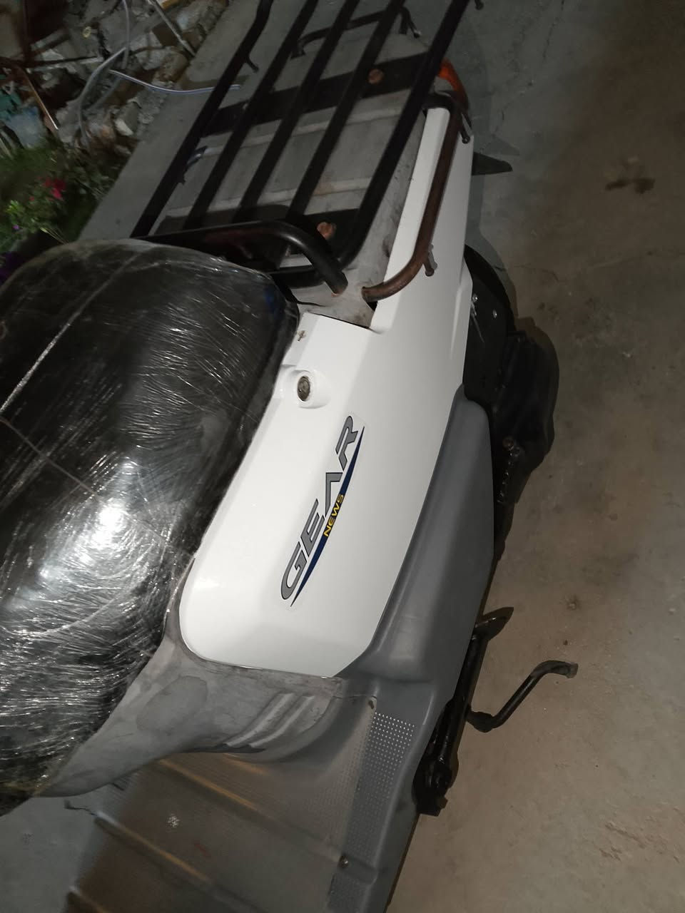 السلام عليكم
دراجة بيكم للبيع الدراجة خير من الله من كهربائيات سلف شغال اشاير هورن الدراجة كاملة مكملة مكينة ناعمة لو تجيب الف فيتر وياك ميطلع بيها عيب واحد 
السعر 550الف وبيها مجال بسيط للشراي 
للتواصل *********** موجود واتساب
العنوان بغداد البياع
