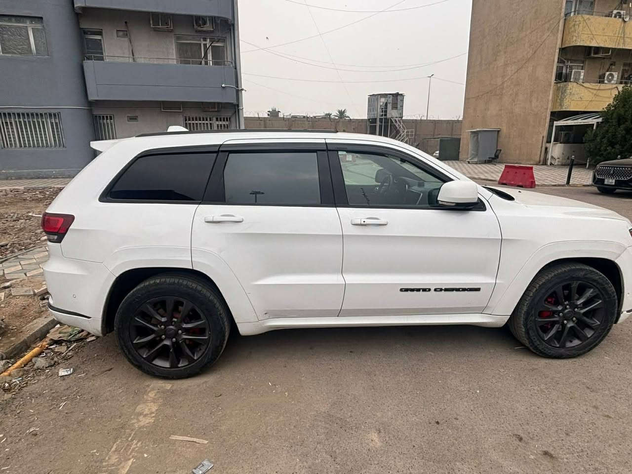 السلام عليكم جيب اوفر لاند 2018 رقم بغداد باسمي فول مواصفات واحد على واحد ومعروفه مواصفاته  وسونار موجود بالمنشور مكاني بابل السعر 225 وبيه مجال قليل الاستفسار ***********
