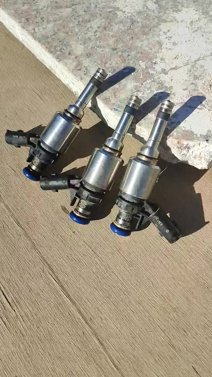 السلام عليكم 3 نوزلات جي دي اي محرك الفين شرط الشغل


**إذا كنت صاحب هذا الإعلان وتريد حذفه لأي سبب، رجاءا أرسل رسالة إلى الدعم الفني**