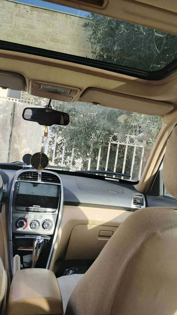 ‎السلام علیکم ورحمة الله وبرکاتە ، 
‎
‎سەیارەی شیری تیگۆ ، مۆدێل 2014 ، وە جاهیزەو پاکانەی لۆ کرایە ، ڕقم بغدادە بە شەرتی ئەولەویات، 
‎سەیارەکە زۆر خاوێنە وەکو سبوغ هیچی نییە ، تەنها یەک پەنجە دەبێتە ساردە کووت ، لە وێنەکە دیارە ، وە هیچ لێدرانی نییە ، 
‎وە سەیارەکە فوولە،وە چوار تایەی نوێی لەسەرە ،، وە تەقەو ڕەقەی بە شەرت ،
‎ سلاید 
‎و سوکان ڤۆڵیۆم 
‎گێر تۆماتیک و عادی
‎ و شاشەیە ،
‎ تەنها 85 هەزار ڕۆشتووە،
‎ گێر مەکینە کارەبایت و تەبرید گشتی لەسەر شەریکە مایە بە مەرجی کۆمپیوتەر، وە سەیارکەش هی  ماڵەوەیە هی مەعرەز نییە ، شوێن هەولێر..
‎نرخی 58$ و مجال
ڕەقەم ساحێب 
‎***********
‎0750 444 0375
‎ أربيل, العراق
