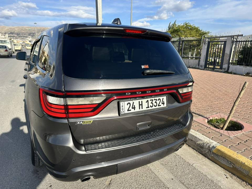 دورنكو موديل 2020  محرك 3600 بيه بنيد وجاملغ وشويه من باب الصندوق رقم دهوك  وباسمي مواصفات جي تي المعروفة داخل جلد وتحكمات وغيرها تخم تاير وحدادية صدر كاملة وما بيهه نقص ماشية 200 الف ميل
السعر دفترين وبيهه مجال
مكان السيارة السليمانية 

د. محمد
***********
