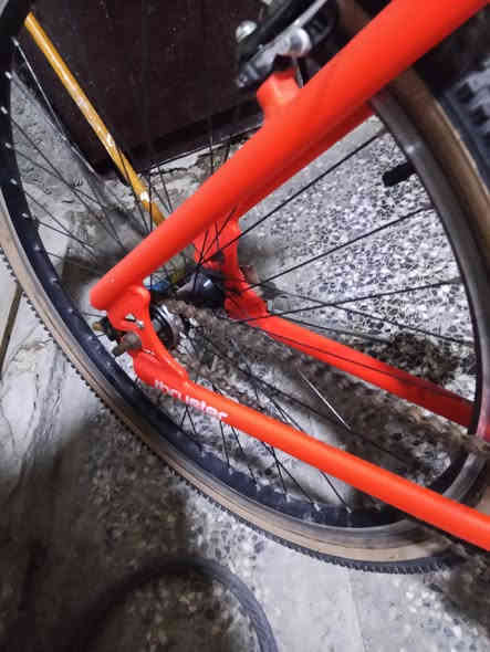 سلام عليكم بايسكل حركات للبيع مستخدم أسبوع بايسكل نضيف ومرتب  سعر 180 قفل مكاني بغداد حي الجهاد للستفسار ***********
