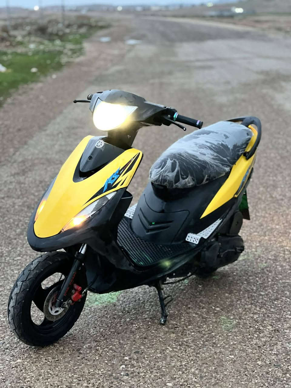 سلام عليكم ورحمة الله وبركاته ماكس عدله لبيع بوشه 55سلف هندردبلات أمامي خلفي شغله بريك أمامي خلفي كلجات رياضي مكان ديالى خانقين مكينه خرشه السعر 525 وبيها مجال بيع مستعجل رقم الهاتف ***********
