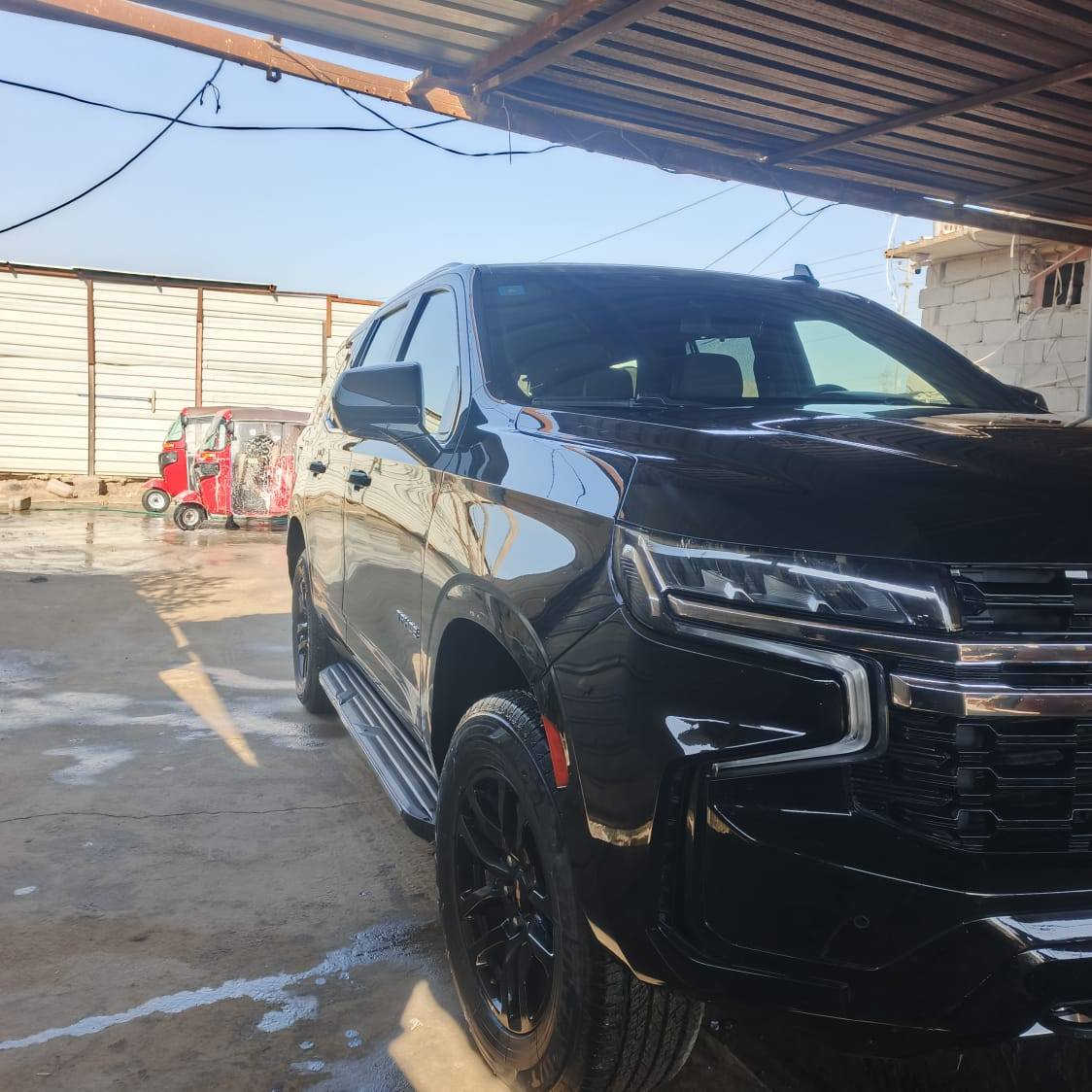 السلام عليكم للبيع تاهو موديل 2023 
مواصفات LS معروفه السيارة خليجي  بيه صبغ جاملغ الخلفي والباب الخلفي صبغ فقط اثر شخوط وجنطه بيه بارد مكدار شبر فقط 
ماشيه 90
بجم برايمر بلاد  
كشنات كهرباء 
نقطة عمياء 
رادار امامي + جانبي 
كامرة خلفية 
هندبريك بصمه 
مانع انزلاق 
اطفاء وتشغيل ذاتي 
تشغيل عن بعد 
حساس امامي خلفي 
نضام سحب مقطورة 
شاشة لمس 
اربع ابواب بصمة
لد نهاري 
تخم تاير جديد 
سيارة جديدة مال بيت بسمي رقم جديد وهزه جديده ورقم بغداد تحويل ثاني يوم السعر ب420وبيه مجال 
للاستفسار ‏‪0783 265 1883‬‏
