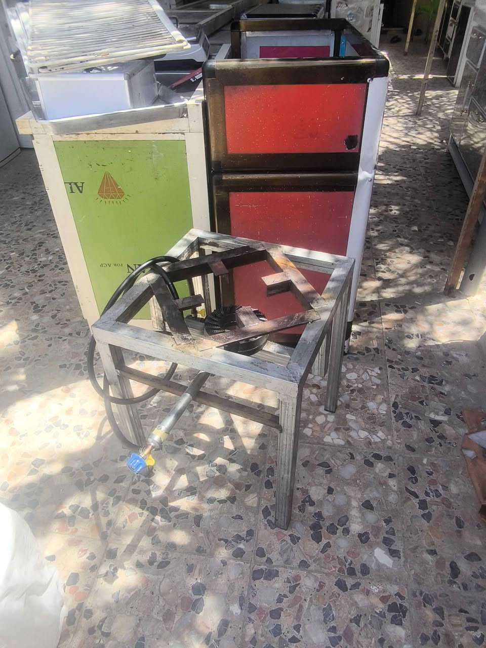 غراض كافتريا كاملة للبيع كربلاء التواصل على الرقم او واتساب 
***********
***********
العنوان شبانات  قرب حولي المهندس مقابيل محطةبانزين النيزك مباشرة وجه بوجه وية المحطة 
(داخل بيت وليس محل)
