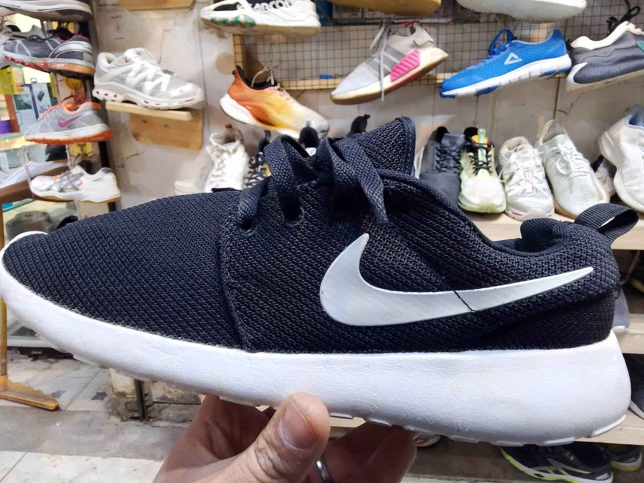 العنوان سوق النبي سوق البالة قرب الخضروات 
الاسعار جدا مناسبة 🔥

واتساب 🤳 ***********
يوجد توصيل
