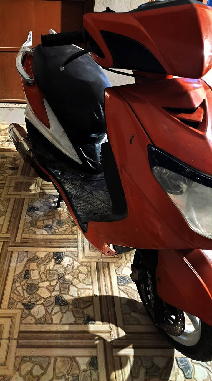 للبيع سكنس فحل ياباني
شغال لايت اشاير بك لايت دبل إشارة سلف كله شغال قطعت نارية وطفت ابيعه كوم حديد
دراجه سعره  375 وبي مجال 
كربلاء حي العباس/استفسار على رقم ***********
او مراوس ماكس عدلة أو بوليسي
