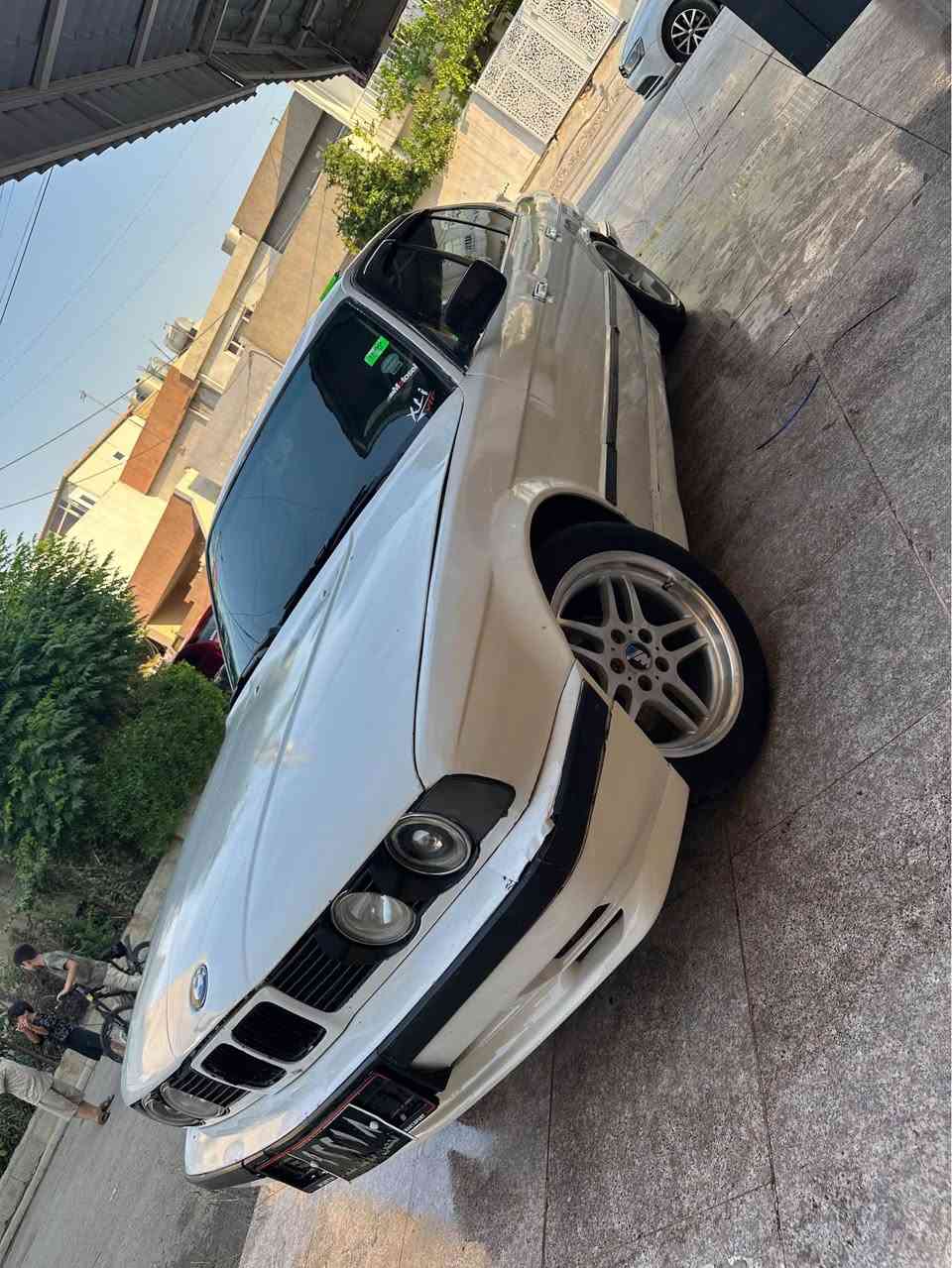 موديل ١٩٩١
ارم بلاستيك بشرت 
گير مكينه بشرت 
٥٢٠گير عادي 
نرخي ٢٨مجال 
زم ***********تنها واتساب أربيل, العراق

