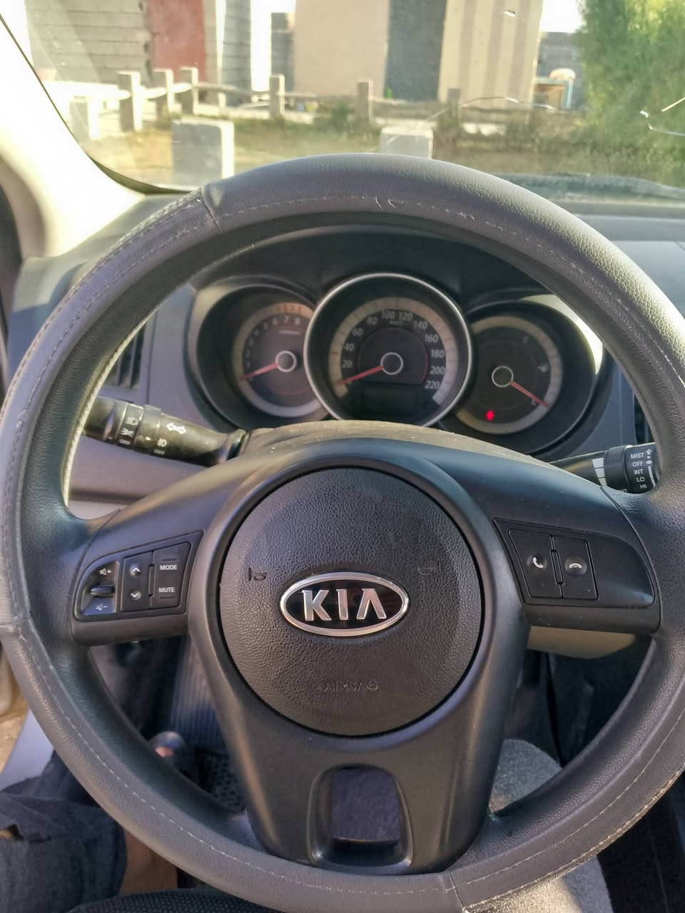السلام عليكم 
للبيع فقط كيا سيراتو ادوات كص بدون رقم موديل 11 محرك 16 جاهزه مابيها نقص السعر 42 وبيها مجال مكان العلم ‏‪***********‬‏
