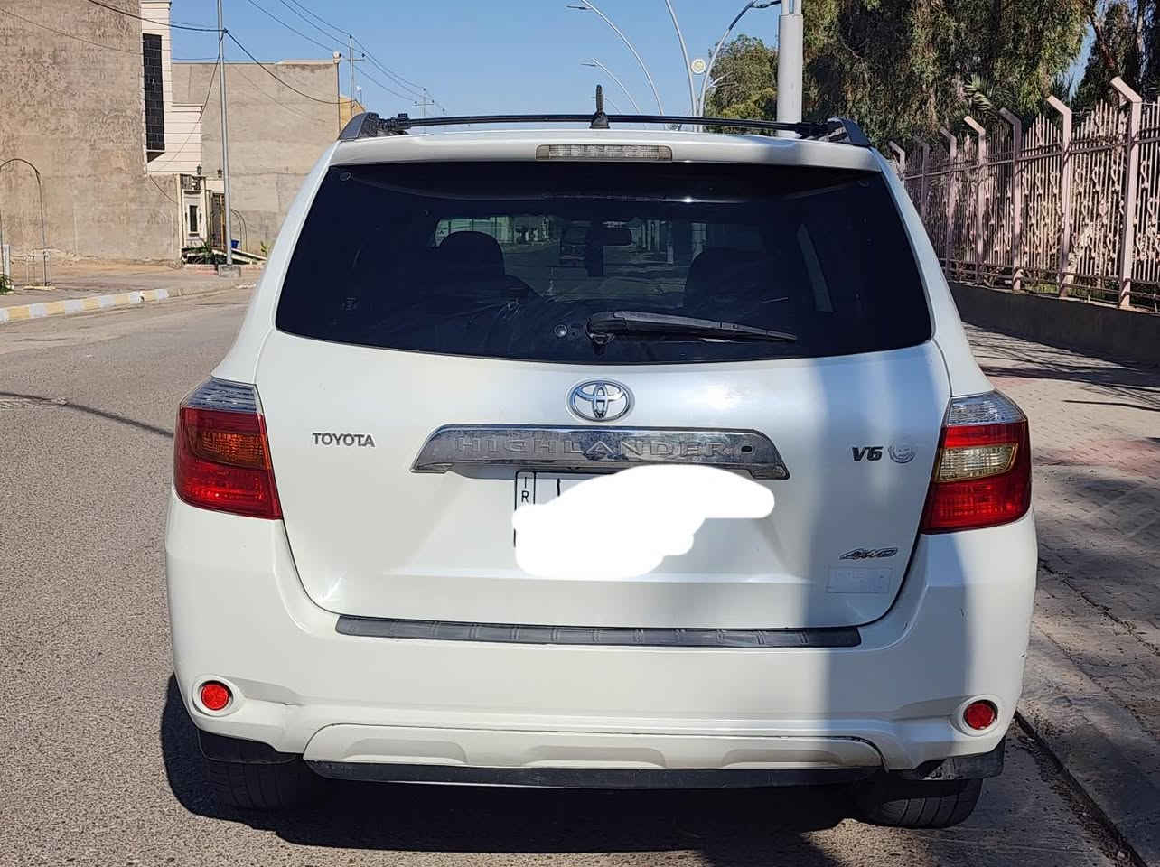 هايلندر 2008 وارد امريكي
الضرر تكمة السايق + تبديل بابين 
فول مواصفات عدا البصمة 
تحويل ثاني يوم 
السيارة حلوة يرادله بعض الملاحظات 
الرقم انبار رباعي مميز تحويل ثاني يوم بأسمي 
الانبار/ هيت 
باقي التفاصيل 
***********
