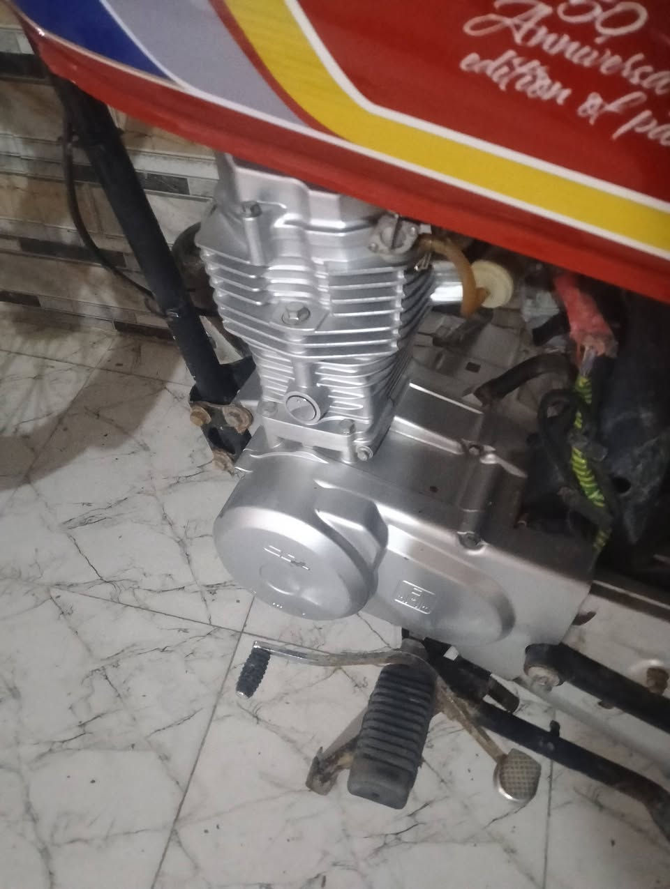 السلام عليكم دراجه نامه ما مفتوحه بس كلجات وتفيلس كلك كلك مكفوله مروس بستوته ونطي فر   سعر دراجه 500مكان ناصريه حي الفداء رقمي ***********
