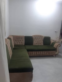 تخم تسكام قوي نضيف ١٠ مقاعد ب٣٠٠ وبي مجال حله الورديه لاتصال ع رقم  07...