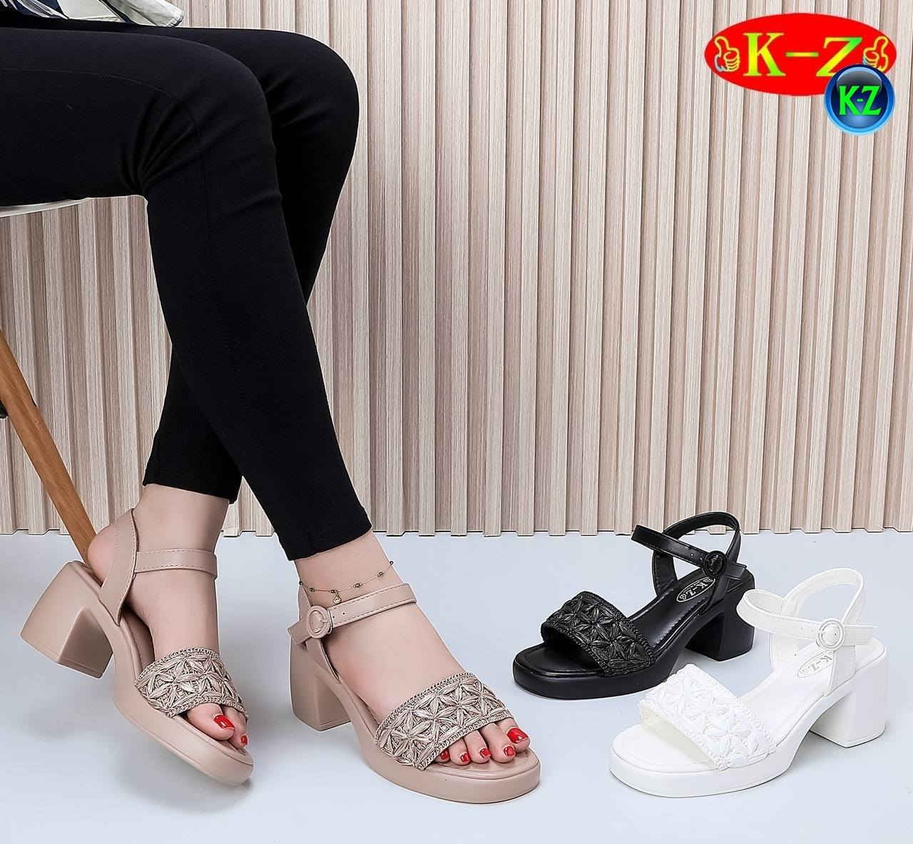 صندل نسائية جلد طبي 👡✨
أناقة وراحة بنفس الوقت 🌸
صندل نسائية جلد طبيعي طبي، خفيف ومريح للمشي الطويل، بتصاميم عصرية تناسب كل الأذواق 💕
📍 احذية وحقائب بيروت
العنوان: شارع مزرعة – مجمع رؤتانا – الطابق الأول – محل رقم 24
🚚 يوجد توصيل داخل خانقين وجميع محافظات العراق
دللي خطواتج بأناقة وجودة عالية 💖


**إذا كنت صاحب هذا الإعلان وتريد حذفه لأي سبب، رجاءا أرسل رسالة إلى الدعم الفني**