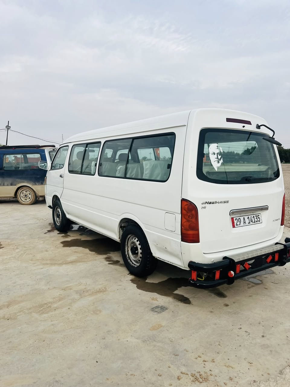 السلام عليكم 
H1 للبيع السياره مكفوله كير مكينة اكسن تبريد 
مصفرة هيئة وغرامات خط وبحث جديد 
عنوان واسط كوت مركز مدينة 
للاستفسار الاتصال ***********
