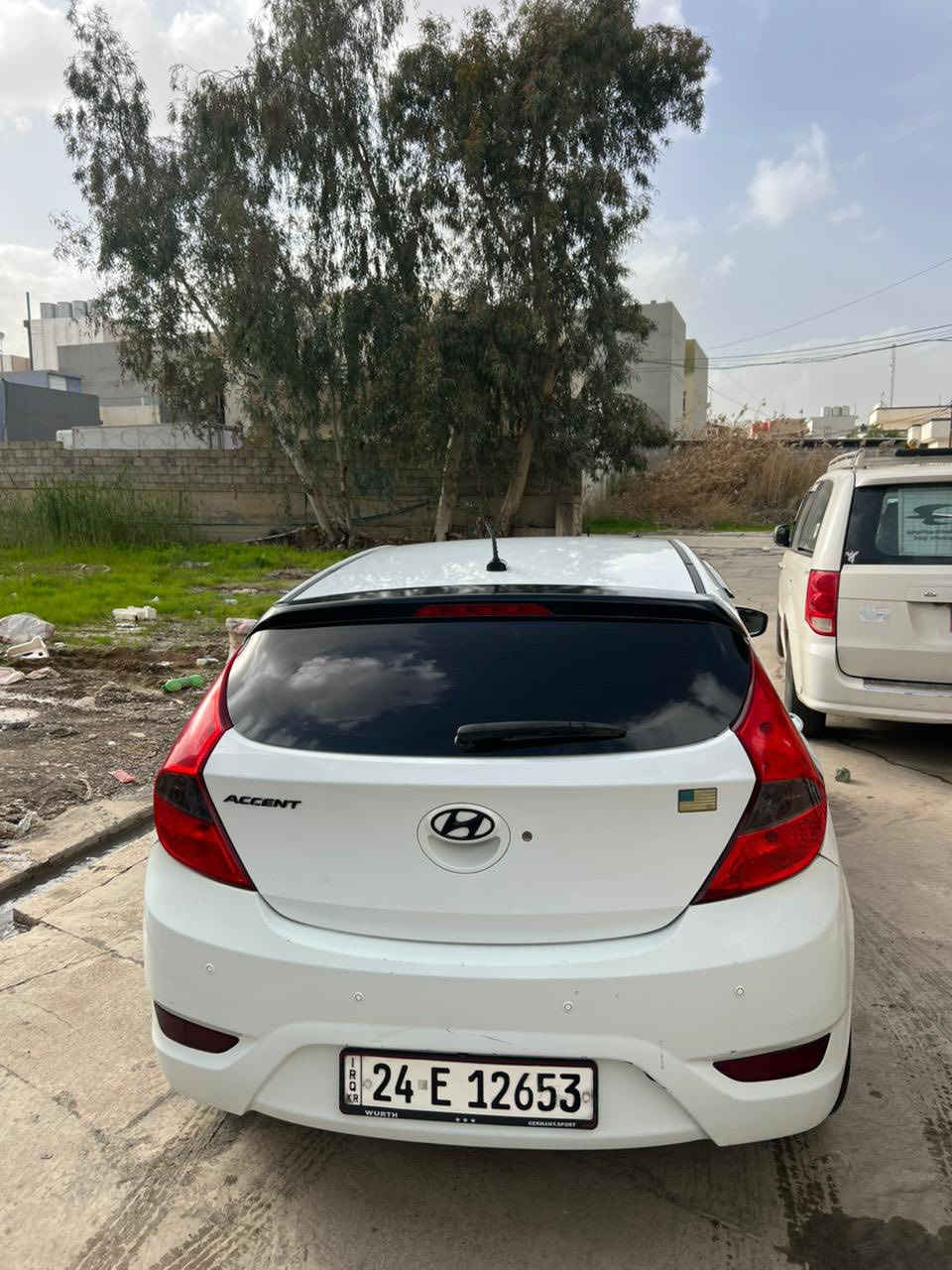 السلام عليكم          للبيع.             وارد امريكي          اكسنت 17 

السياره بسمي وبيها كوبون 
صبغ فقط بوند رش بدون معجون 
تحكمات استيرن طغم تايات اجداد 
عليها ادامه كامله 

ماشيه 113 ميل 
‎محرك 16 GDi
سعرها 108 وبيها مجال 
مكاني موصل 
الرقم : ***********
