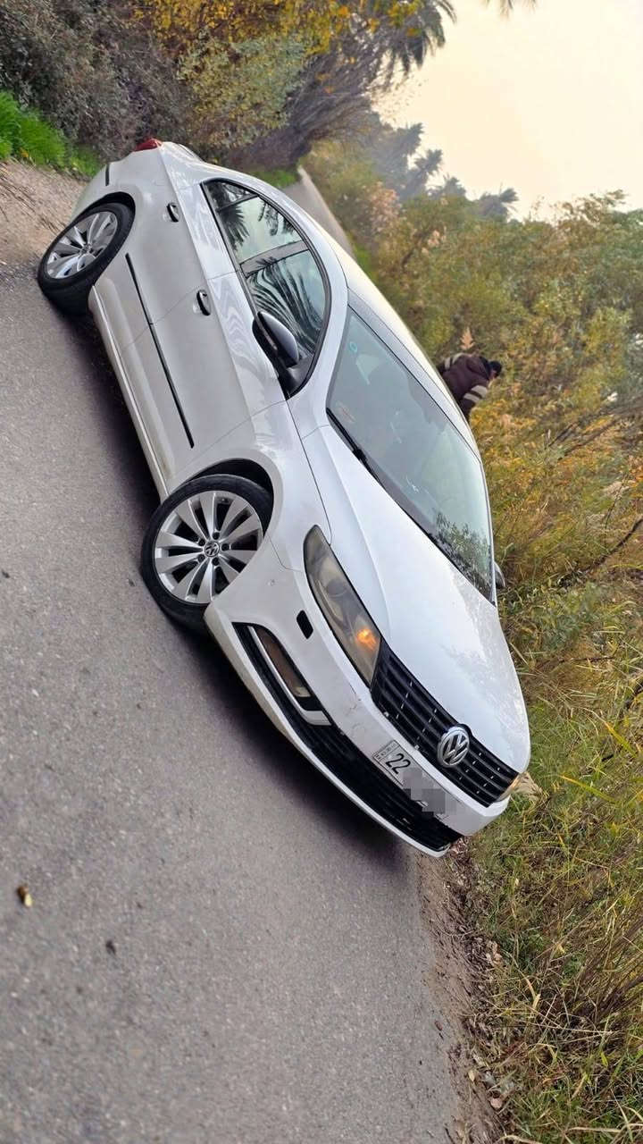 فخامة ألماني 
 فولكس واكن باسات
سنه الصنع.      2014
لون المركبه.   أبيض 
رقم المركبه.   أربيل 
وارد.             خليجي
كفاله.            صبغ 

 ✨مواصفات المركبه ✨
            بصمه.           
       فتحه سقف 
       شاشه كبيره
12 سماعه من طراز فاخر 
       مقاعد جلد 
     تبريد قطعتين 
        أوتو هولد
       مثبت سرعه 
        مانع تزحلق 
  حساسات امامي خلفي
      زراكه مازدات
   هاند بريك بصمه
       لايت أوتو
 الكير 6 نمر المرغوب
 المحرك 2000 تيربو        
والكثير من مواصفات لم تذكر 
الاستفسار ***********
المكان ديالى
