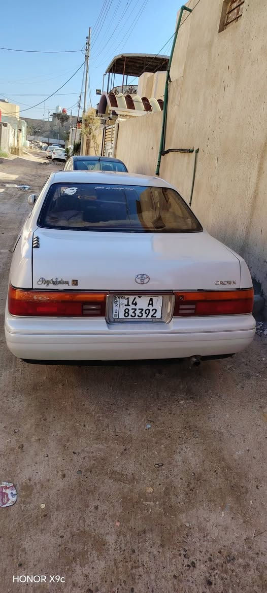 السلام عليكم سياره بطه للبيع كامله محرك وكير جديدات تخم تاير جديد حداديه جديده سياره كفاله  من الضربه والنقل جثه رقم الهاتف ***********
