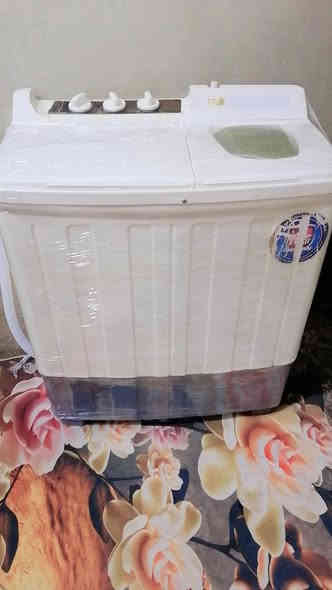 غساله للبيع نوع (برفاب )  كفر قوي كلش حجم وسط  شرط غسل تنشيف نظيفه كلش كما موضح بالصور اي نقص مابيه شرط الفحص  سعر 115الف توصيل مجاني داخل الناصريه فقط مكلف بلنشر *********** يريده يتصل عل رقم او يعلق
