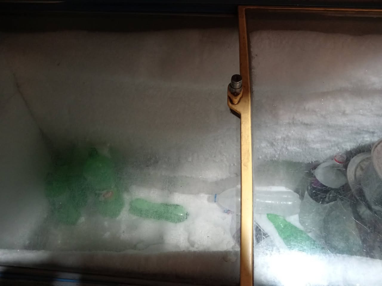 مجمده شغاله نضيفه للبيع مكاني الشعله شارع ستين ***********
