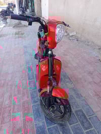 بايسكل شحن للبيع السعر 200 وبي مجال الشراي يتصل 7893377581