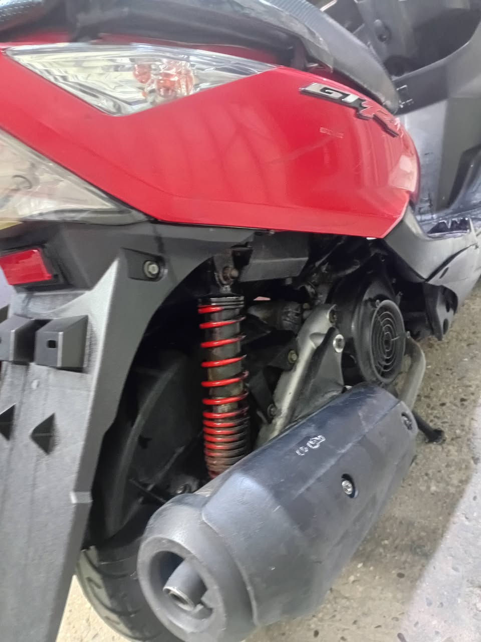 السلام عليكم شباب ماكس ثعلب مكفوله كفاله عامه محرك كلشي ببه مكفول دراجه جديد ختم واحد محرك كفرات اشاير كله ختم واحد اي نقص مابيه اوراق بيه سلف هندر شغال حته عده مال صباين الي تجي بل صندوك موجوده دراجه رمبه عنوان بغداد اسكان سعر 600 وبيه مجال ***********
