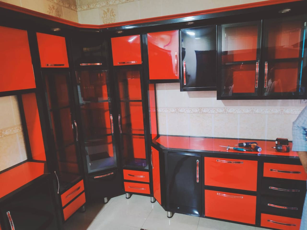 كاونتر فرع للبيع
العنوان العزه القديمة 
***********
