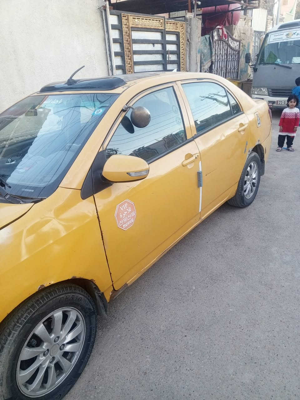 السلام عليكم بيوايدي جي 3 محرك كورله 1800نحله محرك وكير مكفول رايدهه 40رقم ***********
