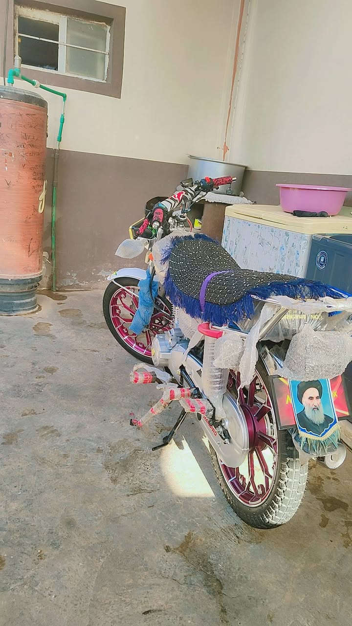 السلام عليكم شباب دراجه نامه برو 2025 الشكل 2026 دراجه خير من الله بعدها جديده فول مواصفات بصمه تشغيل عن بعد كهربائياتها كلها شغاله دراجه خير من الله ما عدا النشرات والترتيب ملاحضه اللون مميز من الوان النامه برو  ما موجود بالصوره دراجه خير من الله كامله مكمله سلف 5 كير السعر 825 وبيها مجال مكان ديالى شهربان للاستفسار خاص او التعاليق.


**إذا كنت صاحب هذا الإعلان وتريد حذفه لأي سبب، رجاءا أرسل رسالة إلى الدعم الفني**