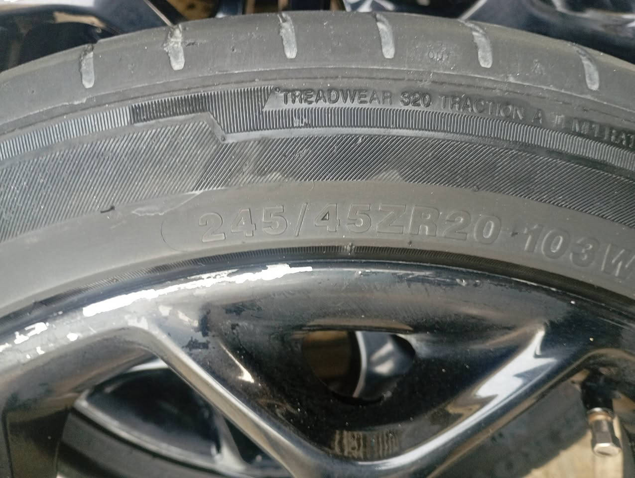 سلام عليكم اخوان عندي ويلات حجم 20 نقشة العنكبوت للبيع وهنة والتايرات إنتاج 25 سعر 350 مابيها لا تصليح ولا فطر ولا رجفة بالمشي مكاني بغداد الشعب ***********
