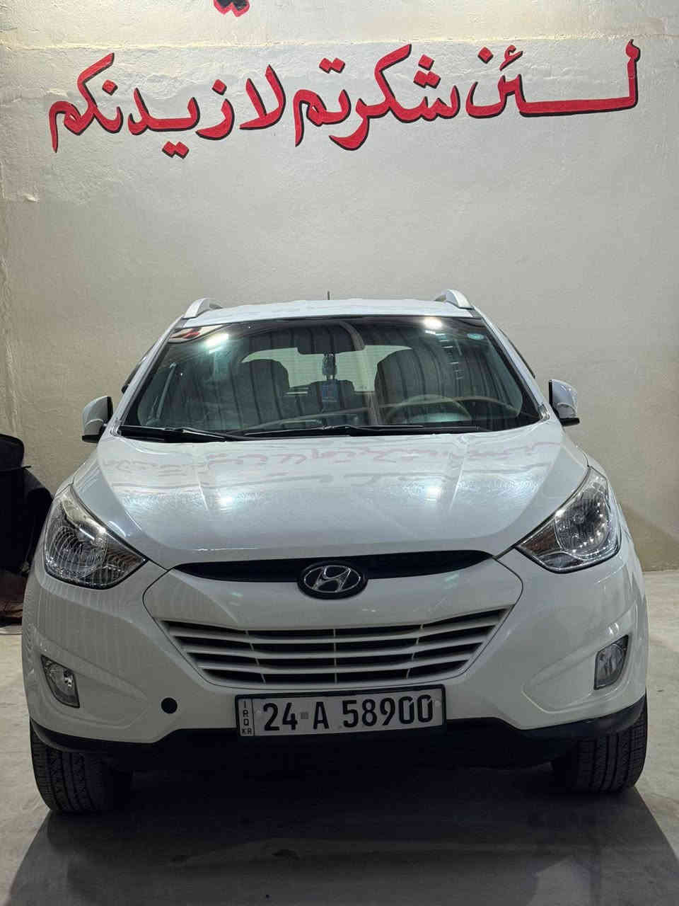 السلام عليكم سياره توسان للبيع موديل 2010 بدون ضرر  بدون صبغ سياره جديده بمعنه الكلمه محرك مامفتوح تواير جدد السياره احلى من الصور السعر 140 وبيها مجال تواصل *********** فقط وتساب مفتوح
