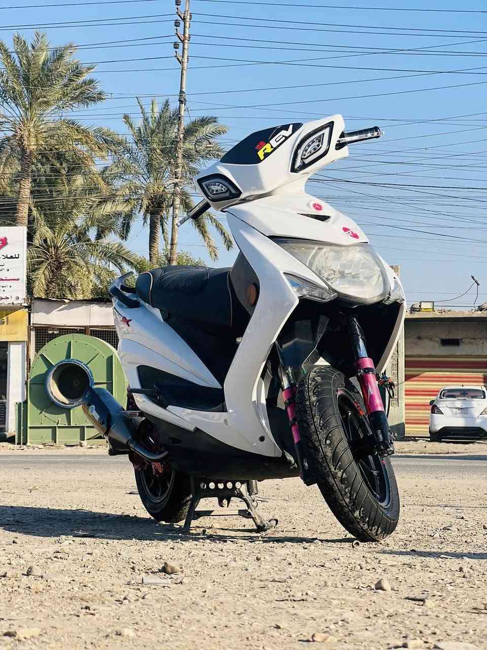 سلام عليكم 🫡 البيع او مراوس سلفر ونج قابل لتفاوض 
سكنس لد  موديل 2018 
مكفولة 
ملغومة تزويد  + ويالة 
كلة اصلي 
متواجد خاص 
واتساب 
رقم ***********  
سعر خاص
