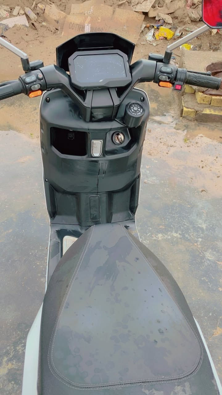 دراجة شحن للبيع مكفولة كفالة عامة من كلشي مكان بغداد ابو غريب
***********
