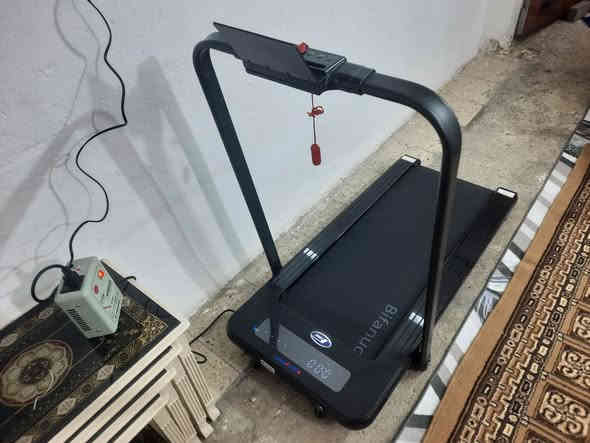 السلام عليكم
جهز جري نظيف جدا تحمل وزن ١٢٠ كيلو
استعمال شهر للبيع
السعر ١٦٠ ألف
واتساب
***********
