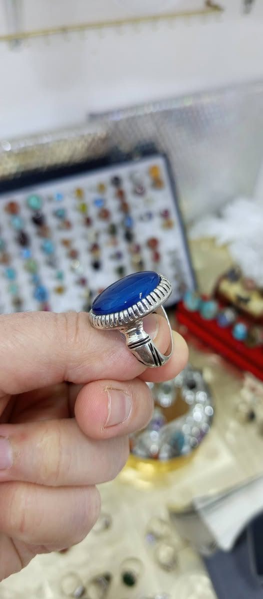 خاتم من العقيق الارزق فضه عيار 925قطعه كلش جميله وراقيه للاستفسار التواصل ع الخاص


**إذا كنت صاحب هذا الإعلان وتريد حذفه لأي سبب، رجاءا أرسل رسالة إلى الدعم الفني**