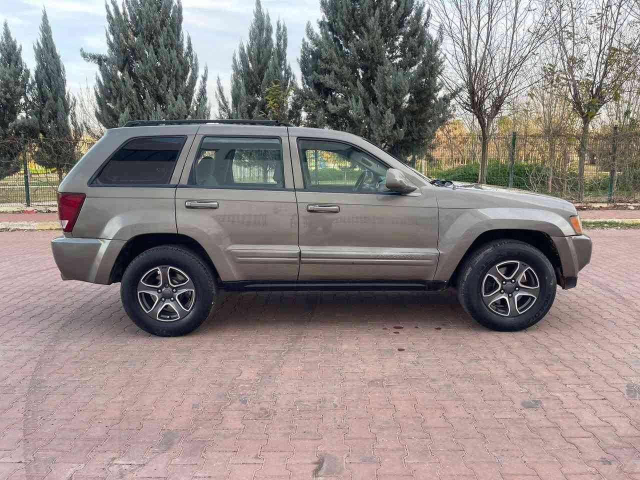 عربي / کوردی 
کورك : ***********
رقم تلفون : ***********
رقم بي واتساب : ***********
سعر : 78 ورقە و مجال بسیط 
عليهاغرامە :  200 $ دولار  غرامه  ينزل من سعر 
للبیع او مراوسە جیب لاریدو مودیل 2005محرك 6 سلندر حجم 3700 مرغوب تبرید شغال ثلج قطعتین شاشه اندرويد کیر اوتوماتیك صبغ عام جمالي بدون  دواخل وسیارە کیر و محرك  وتبرید  و صدر امامي و خلفي جدید غرفتها جدیدة و مرتبە و  حلوە  و جاهزە بدون عیب و کهربائیات شغال رقم و سنویە جدید وتحویل و وکالە  شرط  باسمي مكان السياره ... قظاء عقرة ... بین اربیل و دهوك ..... 
ــــــــــــــــــــــــــــــــــــــــــــــــــــــــــــــــــــــــــــــــــــــــــــــــــــــــــــــــــــــــــــــــــــــ
بو فروشتن و گورینەوە جیب‌ لاریدو مودیل 2005 مەکینە 6 پستنی حەجمی 3700 مەرغوب سەیارەکە کیر و مەکینە و تەبرید و کارەبایەتی هەموی بەشەرتە سەیارەکە توندو تولە  بوياغ عامە پێش و پشت کەبسە سەیارەکە  تەخمی پێش و پاش نوێیە دینار مەسروفی تێدا نیە بەشەرت سەیارەکە رەقم و سەنەوی   نوێیە بە ناوی خومە تەحویل و وەکالە  .... شوێن ... قەزای ئاکرێ .... اكر, نينوى
