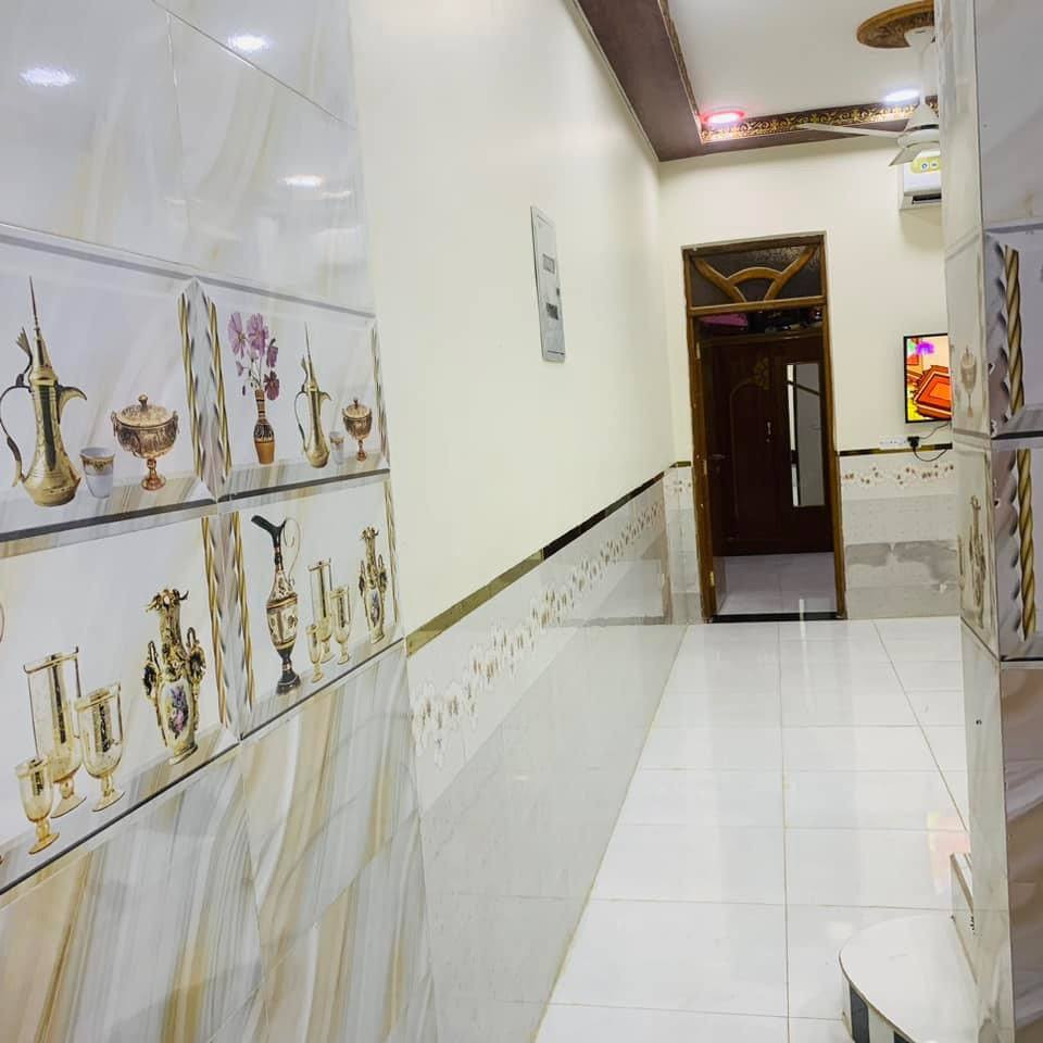 السلام عليكم
للبيع 

مشتل في منطقة الفلاحية حي الأمام الرضا ع ١٠٠م وجه ٥*٢٠ بناء حديث ٢٠٢٤ طابق واحد كامل المواصفات يحتوي على غرفة نوم مع صاله تحتوي على صحيات ودرج مع مطبخ مع استقبال المنطقة كاملة الخدمات للاستفسار مع صاحب العلاقة على الرقم *********** 

السعر ٨٧ يوجد مجال بالسعر بعد المعاينة للمشتمل
