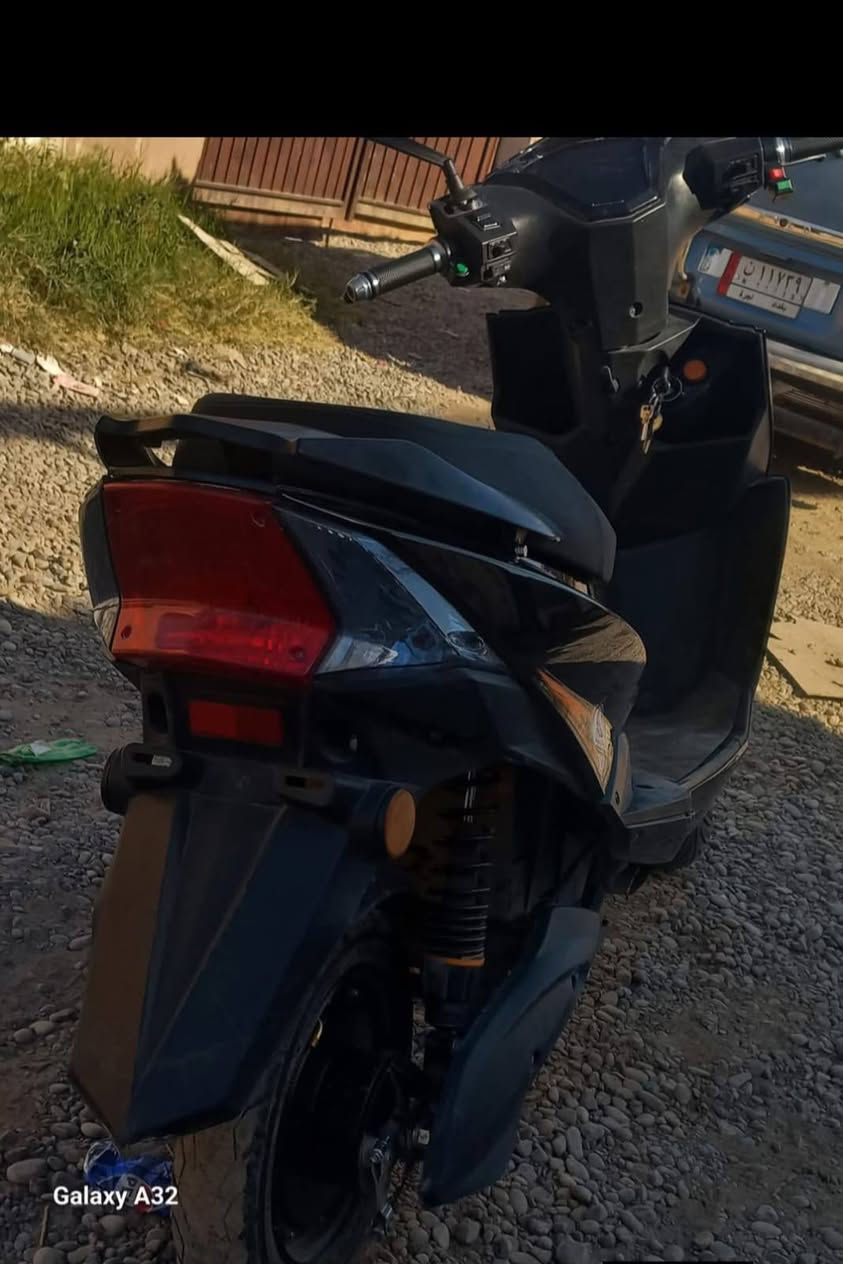 السلام عليكم ماطور شحن سكنس للبيع 6بطاريات دبل العطل مالو بس الملف مايشتغل 
السعر 500الف بي مجال قليل 
للاستفسار الاتصال على الرقم؟: ***********
