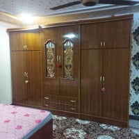 غرفة • للبيع • الرمادي