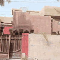 دار للبيع المساحه 260 متر في حي الاعلام للاستفسار الاتصال على الرقم ال...