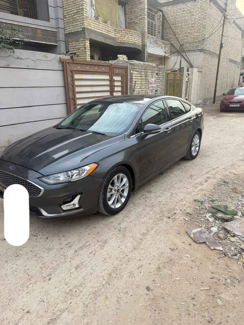 السلام عليكم ورحمة الله وبركاته
‏‎       ——— بـيع  مستعجل ———

‏‎ فورد فيوچن .      —      Ford Fusion

‏‎وراد أمريكي.        —  

‏‎الموديل               — 2020 

فئة                      — SE  فول

حجم المكينه       — V4/1500 تيربو 

‏‎اللون                   — نفطي   

المسافه المقطوعه —116.000 
 

‏‎المواصفات 
‏‎- بصمة تشغيل
-بصمة أبواب 
‏‎-ترحيب عند الاقتراب 
-ليد نهاري 
‏‎- شاشه كبيره تدعم نظام الأبل كار باي ونظام الاندرويد 
‏‎- شاشه عداد 
‏‎- ستيرن بحركه كهربائيه 
‏‎-تبريد منفصل 
-تبريد قطعتين 
‏‎- بگ لايت LED 
‏‎- كود باب 
‏‎-تحكم ستيرن جهتين 
‏‎-تحديد سرعه 
‏‎-مانع انزلاق 
-حساس خلفي 
-كرسي السايق والراكب بحركة كهربائيه 
‏‎-ليد نهاري
‏‎-گير ماوس 
‏‎-كامره خلفيه 
‏‎باقي المواصفات المعروفه 

‏‎السعر  (115$)  

رقم السياره    — بغداد 

‏‎موقع  السياره — بغداد - العبيدي - الرئاسة 

‏‎للأستفسار.     — ***********
